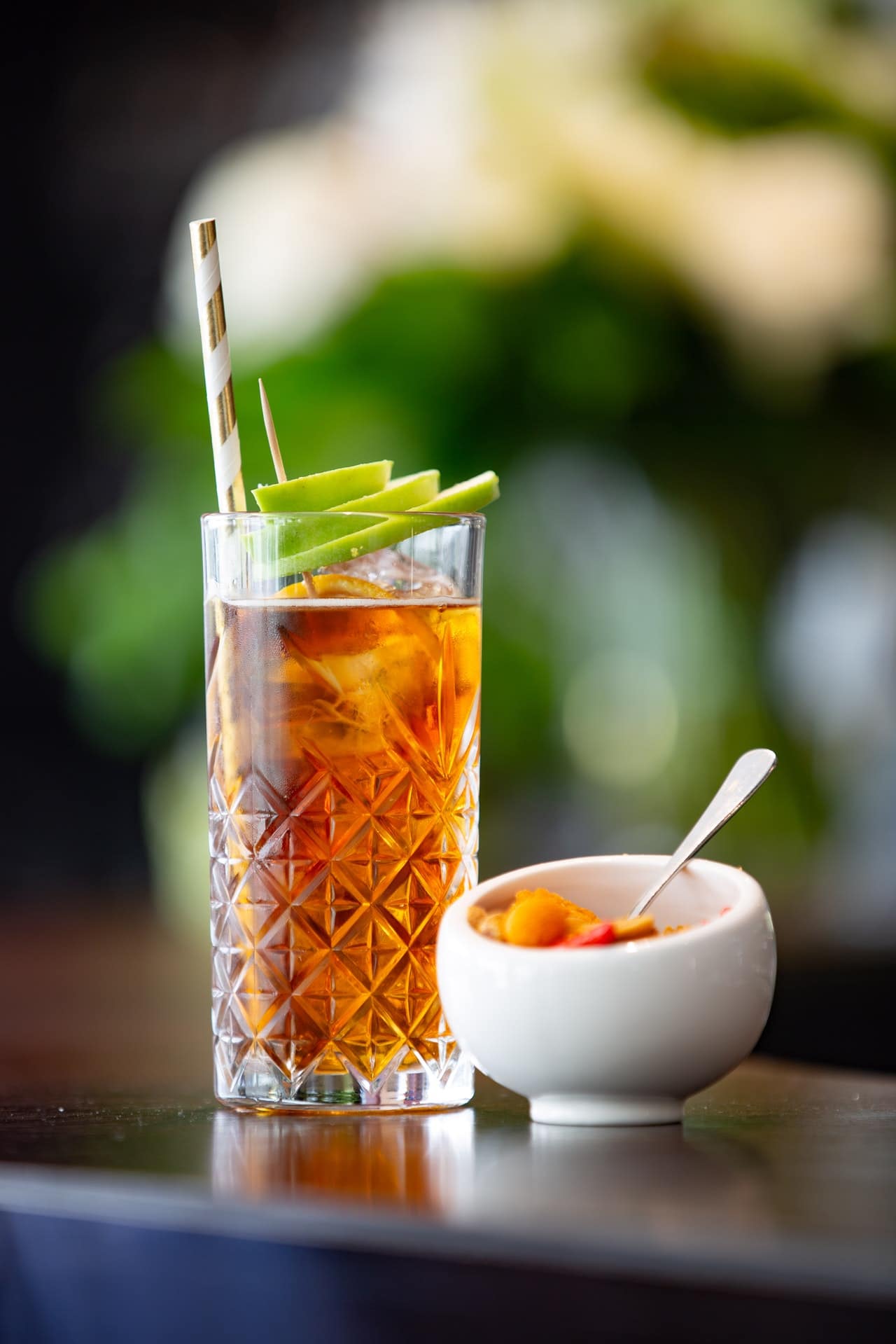 easy alcoholic drinks to make at home-long island ice tea