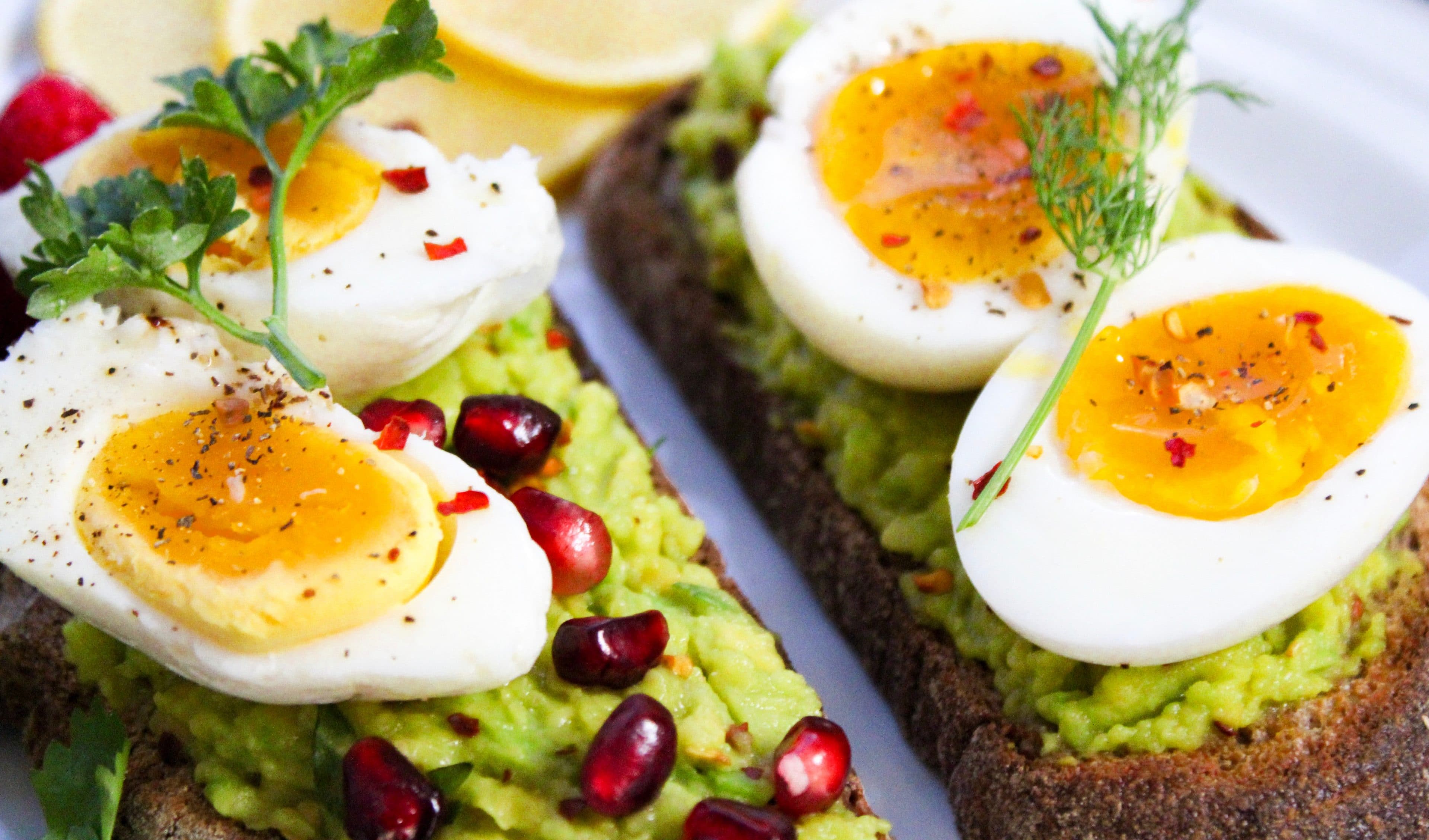 bread-egg-avocado-toast-easy-breakfast-recipe