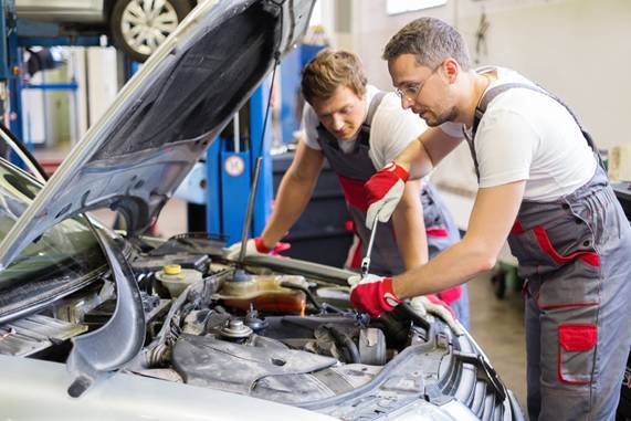 Should I Get My Car Serviced at the Dealership-AlignThoughts